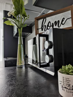 HOST HOUSE Bordighera